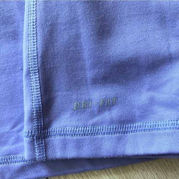 Nike Pro Hyperwarm Dri-Fit Mock Turtleneck Training Top in Lavender Size L - Picture 7 of 13